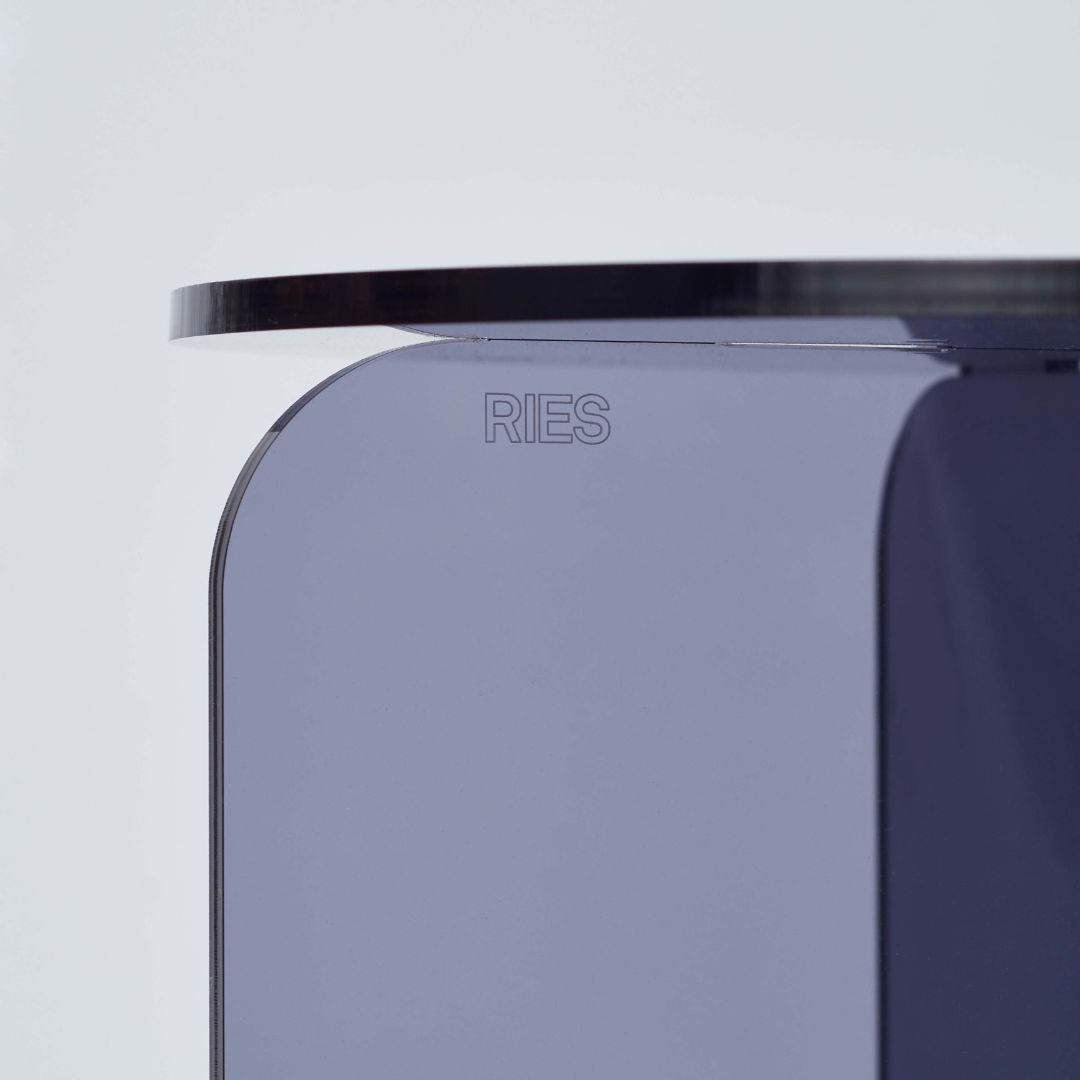 ROMA ROUND TOP SIDE TABLE | ries