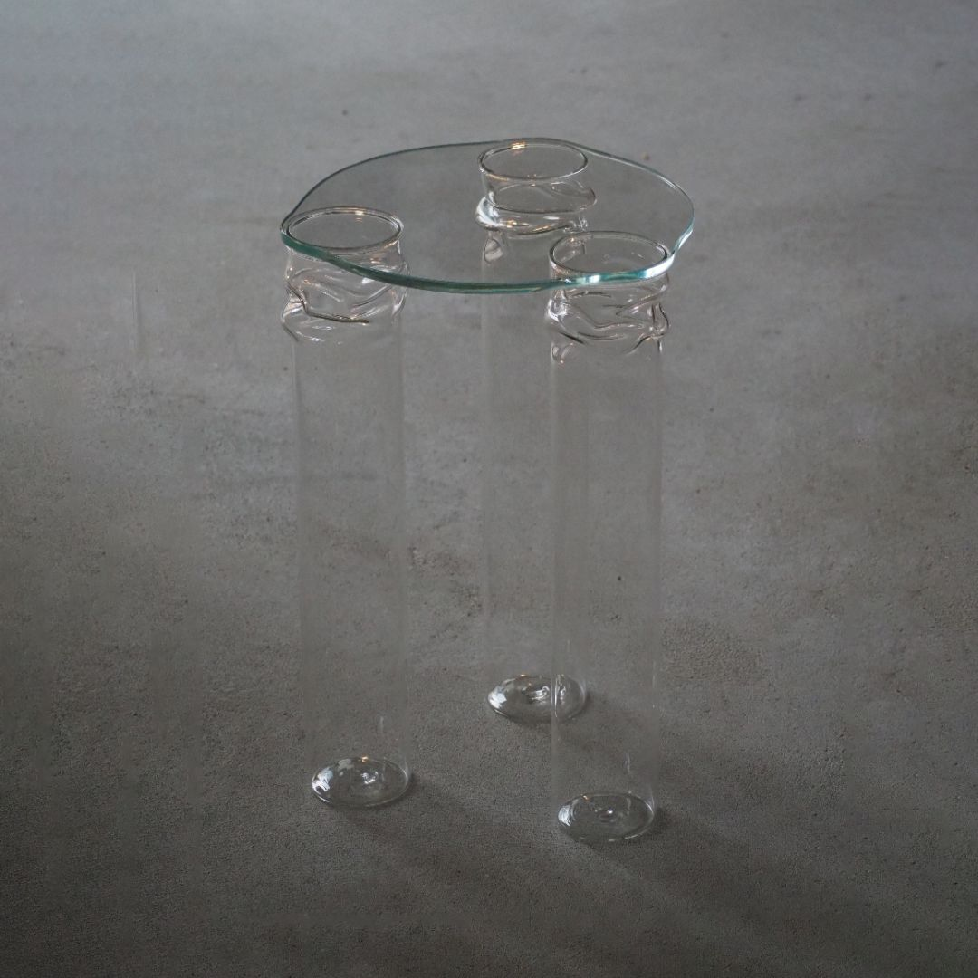 MELT GLASS SIDE TABLE | alexandra arias