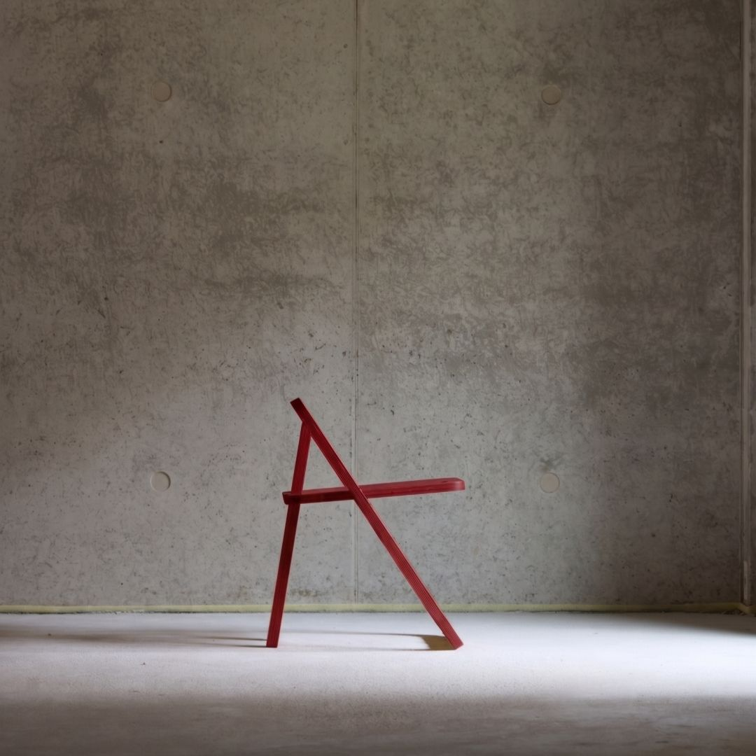 PLAKA CHAIR | ricardo blanco (Red)